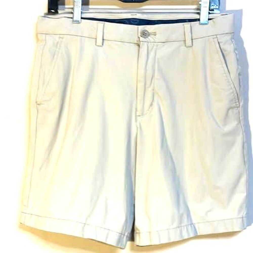 Vineyard Vines Performance Shorts Sz 33 khaki